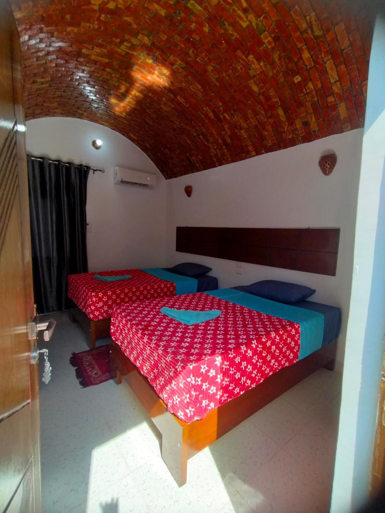 Jamaica Guest House Aswan Bagian luar foto