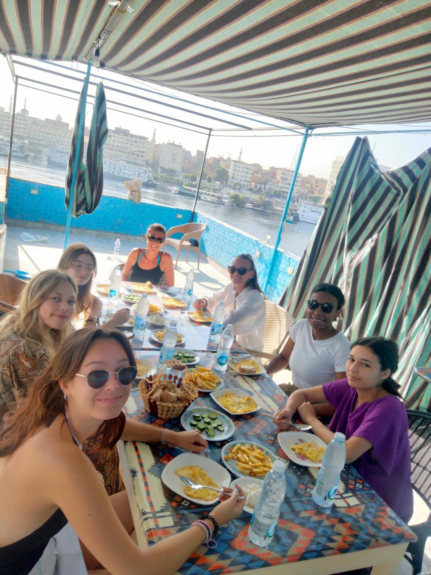 Jamaica Guest House Aswan Bagian luar foto