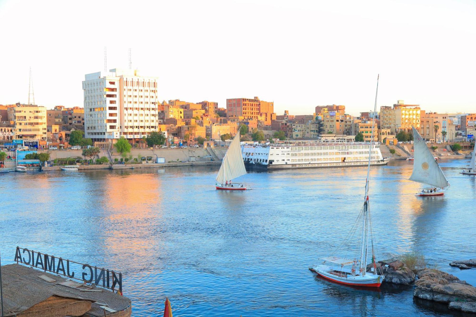 Jamaica Guest House Aswan Bagian luar foto